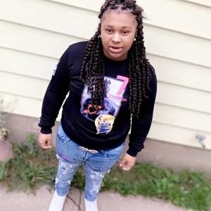 Meet your Posher, Diamond